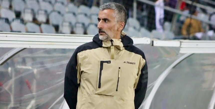 5 مساعدين وراتب أقل من كولر.. تفاصيل مفاوضات الأهلي مع ريفيرو (خاص)