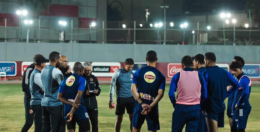 الأهلي يستأنف تدريباته الجماعية.. وعودة بيرسي تاو