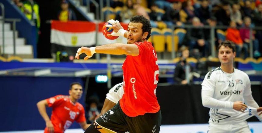 إبراهيم المصري لاعب «يد الأهلي»: توجنا بالسوبر المصري عن جدارة واستحقاق