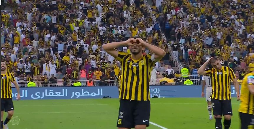 حجازي يسجل في ثلاثية الاتحاد أمام ضمك.. ورونالدو يتألق في خماسية النصر