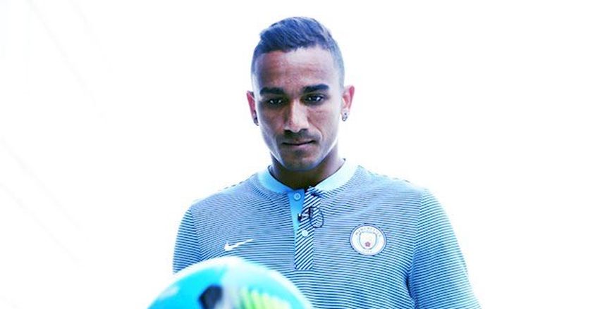 دانيلو: اتصال جوارديولا سبب انتقالي للسيتي