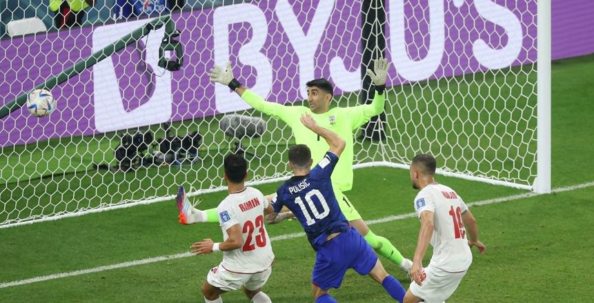 أمريكا تتقدم على إيران في الشوط الأول بكأس العالم 2022