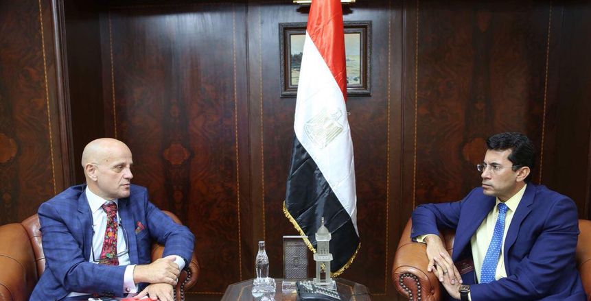 وزير الرياضة يلتقي بمدير مكتب صندوق الأمم المتحدة للسكان في مصر