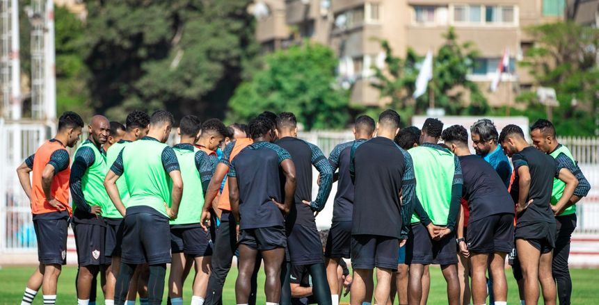 كواليس ما يدور في الزمالك بشأن لقاء السوبر ردا على أزمة كهربا.. «توقيعات وتأجيل للسفر»