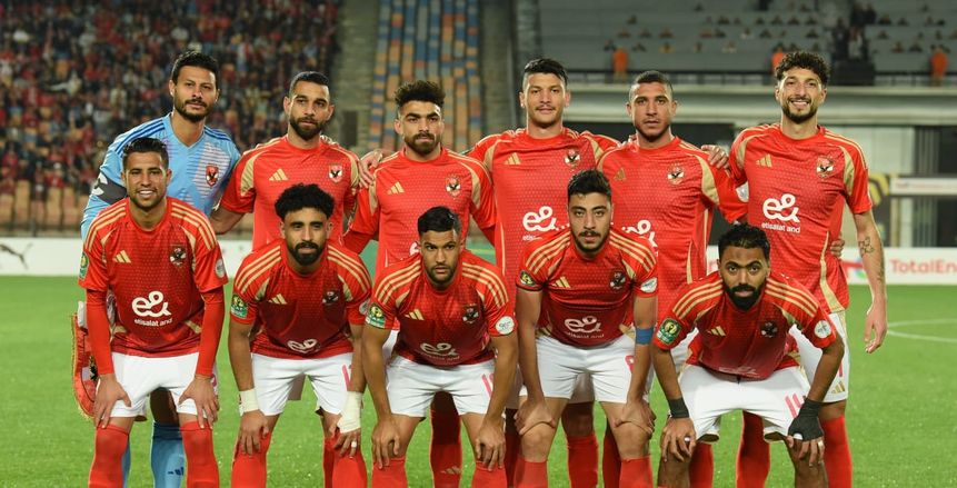 مدرب منتخب الدنمارك يتغنى بنجم الأهلي: سيكون خليفة محمد صلاح