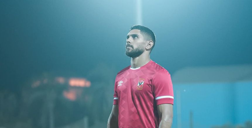 شادي حسين يدق جرس الإنذار لخط هجوم الأهلي.. تفوق على «شريف» وحسام حسن