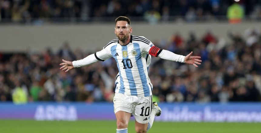 ليونيل ميسي مهدد بالإيقاف من «فيفا» بسبب مدافع باراجواي