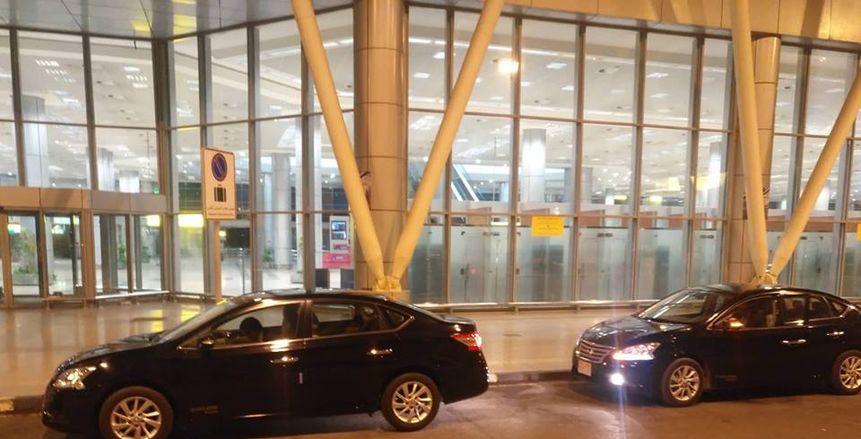 صور| شاهد العربات التي ستنقل صلاح فور الخروج من مطار القاهرة