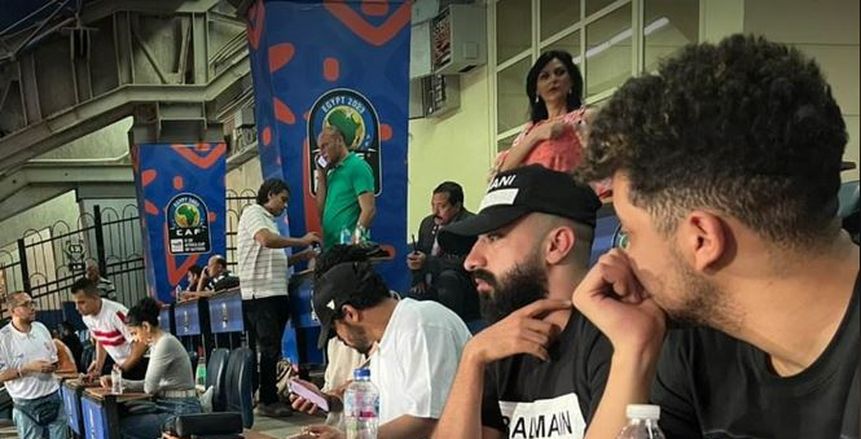 عبد الله جمعة يؤازر الزمالك أمام طلائع الجيش من مدرجات استاد القاهرة