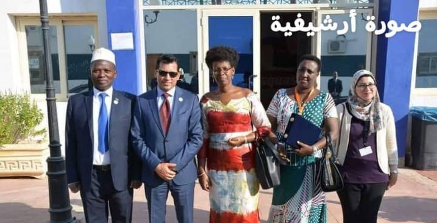 أشرف صبحي يلتقي وزيرة الشباب والرياضة ببورندي