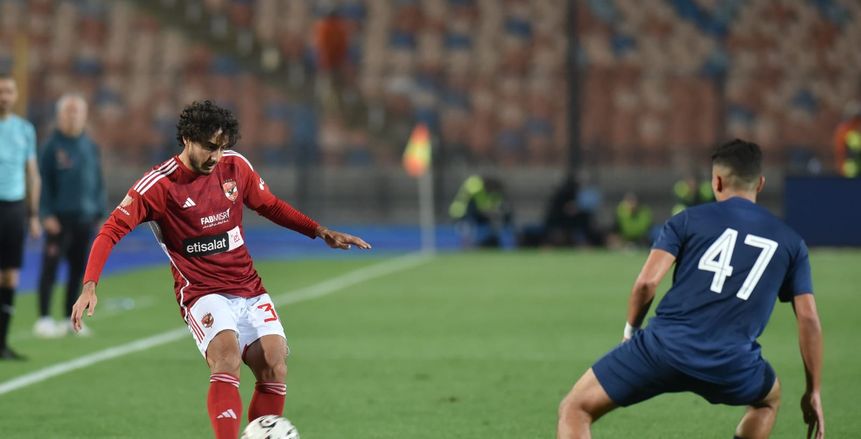 محمد هاني يطلب 50 مليون لتجديد عقده.. ورد حاسم من الأهلي