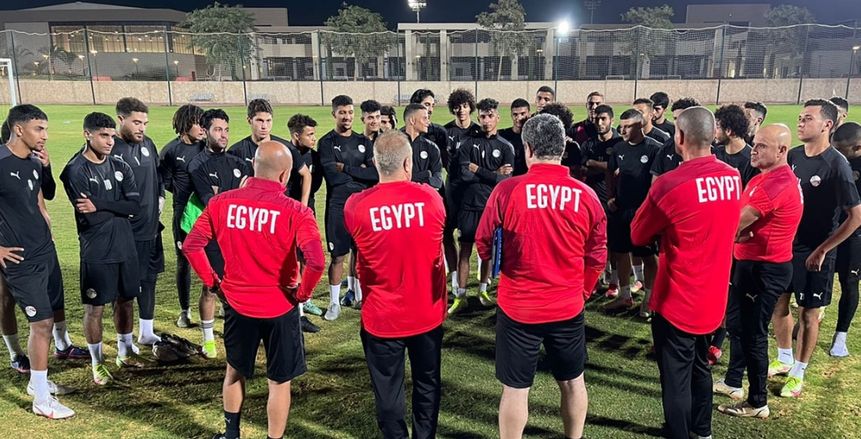 المنتخب الأولمبي يبدأ تدريباته ويمنح إبراهيم عادل «شارة الكابتن»