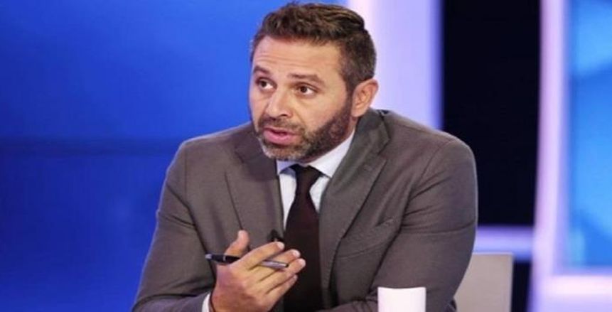 حازم إمام يُشيد بلاعب بيراميدز