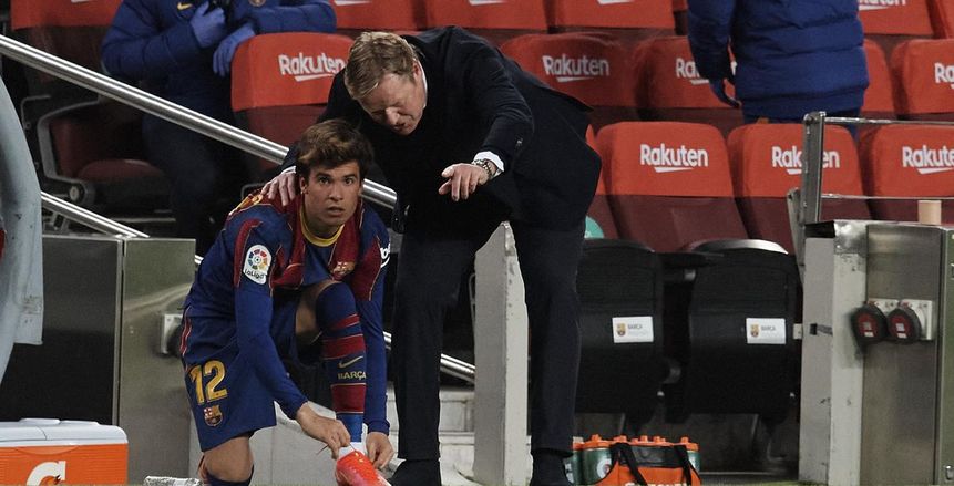 سبورت: مورينيو يستهدف ضم لاعب برشلونة بعد أزمته مع كومان