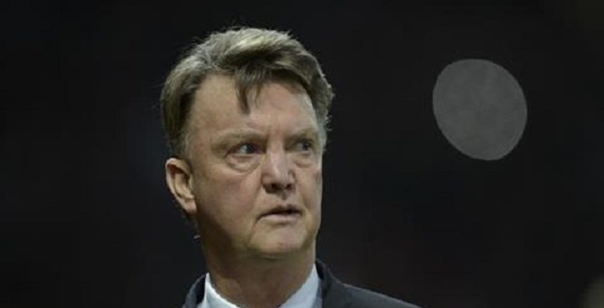 فان جال مهاجمًا ميسي: "لماذا لم يفز بدوري الأبطال خلال ٥ سنوات؟"
