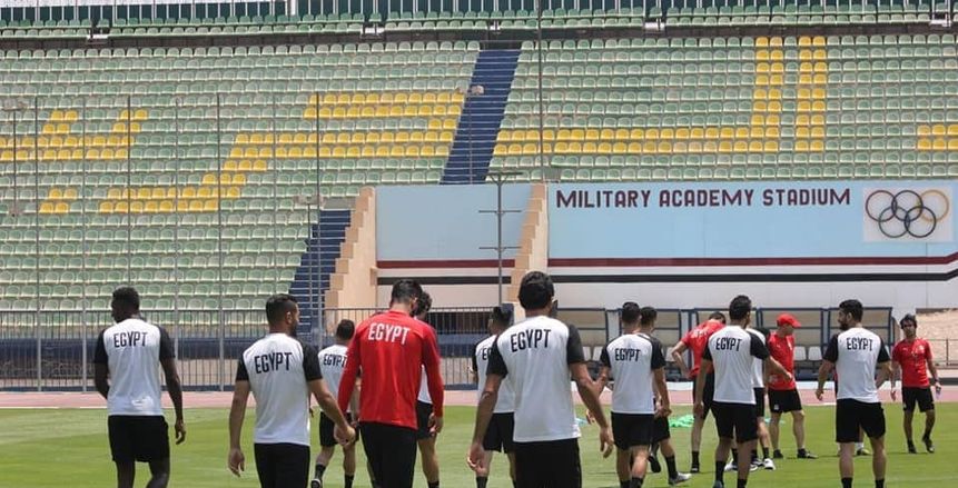 أبوريدة يحضر مران منتخب مصر.. ويطالب اللاعبين بالتركيز لإسعاد الجماهير