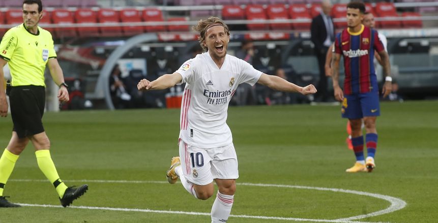 كلاسيكو الأرض: مودريتش يحقق رقما مميزا مع ريال مدريد أمام برشلونة