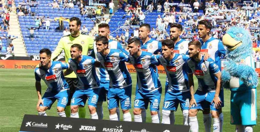 برشلونة مهتم بالتوقيع مع ظهير إسبانيول
