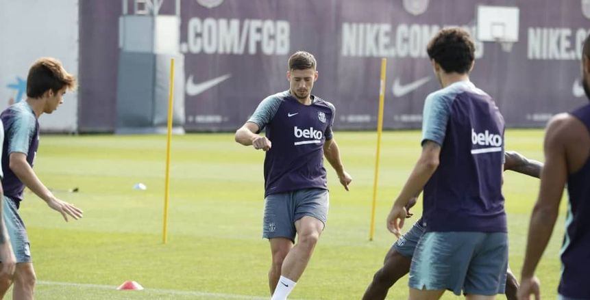برشلونة يجري تدريباته في غياب الدوليين