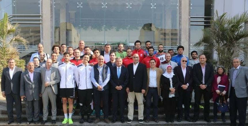 بالصور| كواليس زيارة وزير الرياضة لمنتخب اليد قبل البطولة الأفريقية