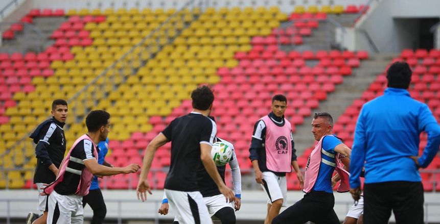 كارتيرون يعدل موعد مران الزمالك في قطر غدا