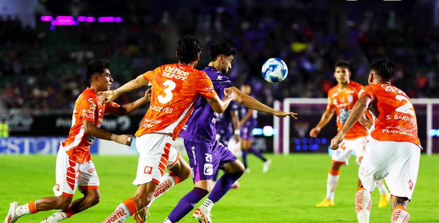 باتشوكا منافس الأهلي المحتمل يلتقي بمتذيل ترتيب الدوري المكسيكي