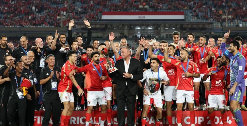 الأهلي يدعو وزير الرياضة ورئيس اتحاد الكرة لحضور احتفالية كأس العالم