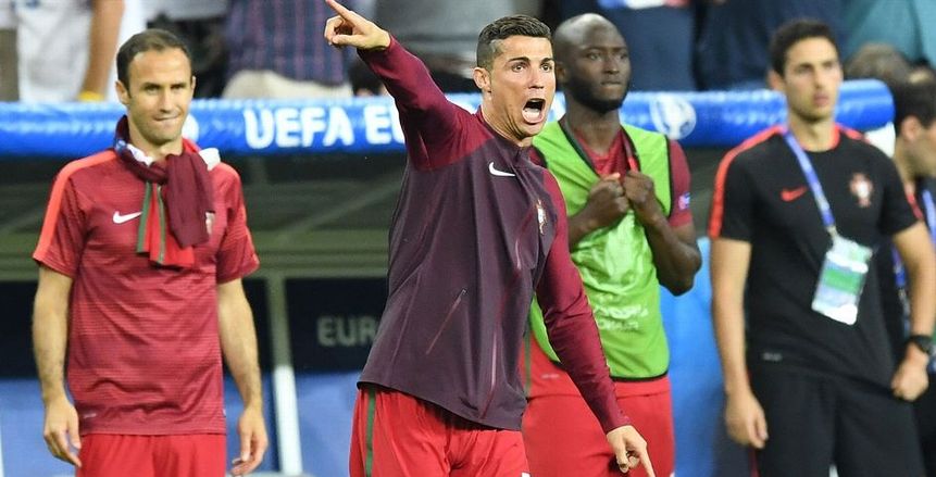 هل يعتزل كريستيانو رونالدو من أجل تدريب مانشستر يونايتد؟