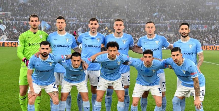 روما يسقط أمام لاتسيو في الدوري الإيطالي.. «مباراة البطاقات الحمراء»