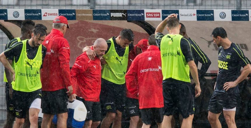إصابة «شاكا» في تدريبات منتخب سويسرا واحتمالية غيابه عن المونديال