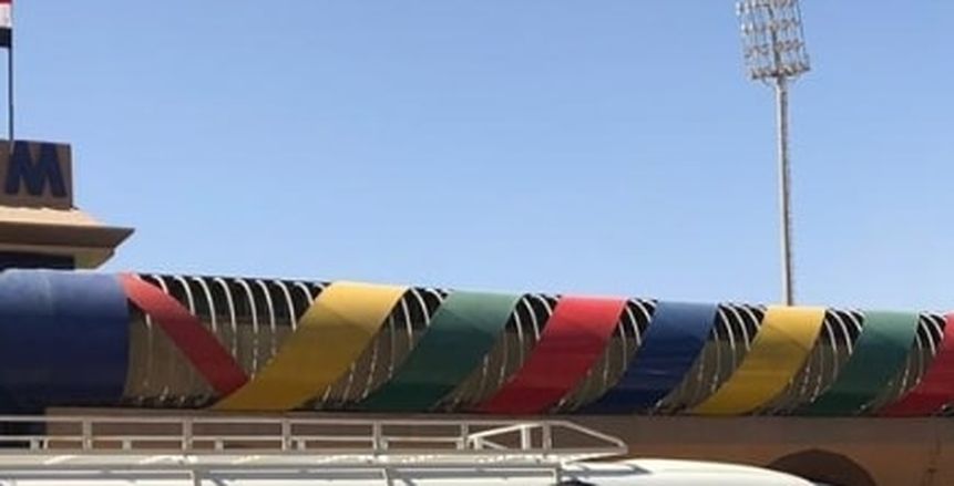 بالصور| رئيس الوزراء ووزير الرياضة في جولة تفقدية بالصالة المغطاة بمحافظة أسوان