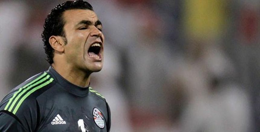 "الحضري" للاعبي المنتخب: "حتى لو نمنا على التراب سنفوز بالبطولة"