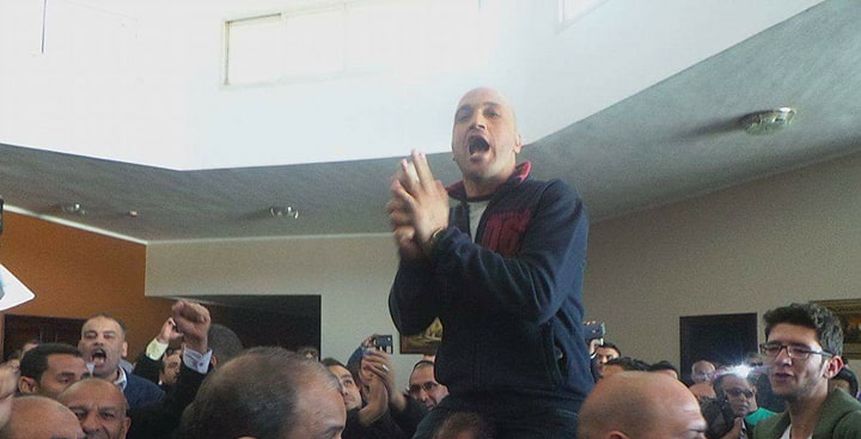 بالصور| أعضاء عمومية الجبلاية يهتفون: "ارحل يا مجلس فاشل.. ارحل يا مجاهد"