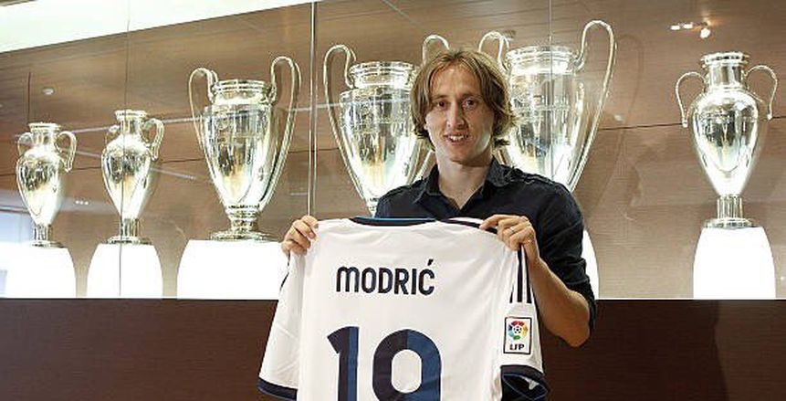 ريال مدريد يبحث عن بديل "مودريتش"