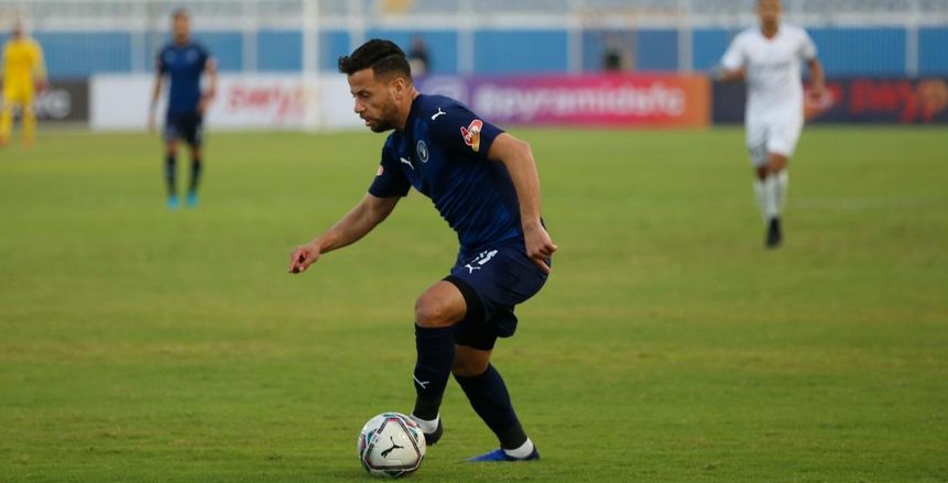طارق طه لاعب الإسماعيلي وبيراميدز السابق يعلن اعتزال كرة القدم