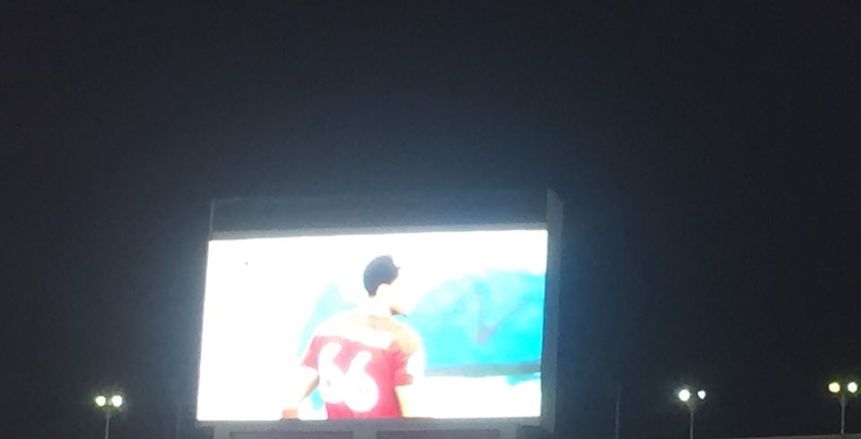 بالصور.. مواجهة ليفربول وأرسنال حاضرة في مباراة الزمالك وديكاداها