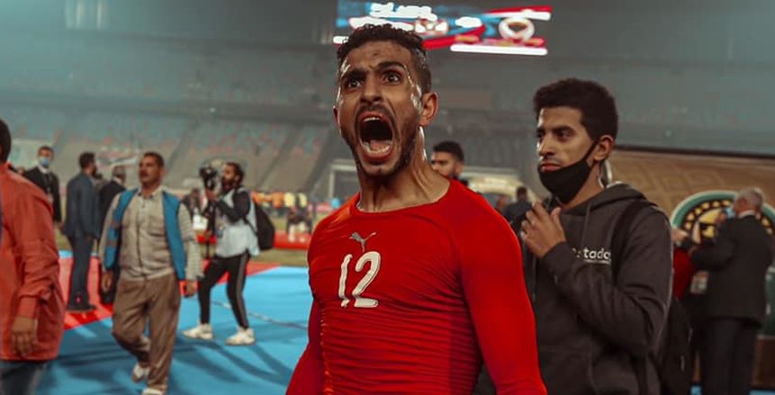 أيمن أشرف يسخر من حكم مباراة الأهلي وفيتا كلوب
