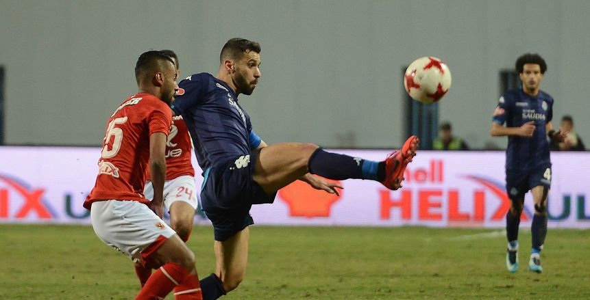 طاقم تحكيم مصري لمباراة الأهلي وبيراميدز في الكأس