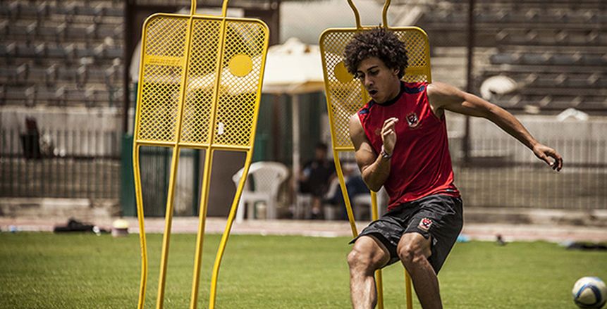 حسين السيد يهدد بالرحيل إلى الزمالك بعد استبعاده من القائمة الإفريقية للأهلي