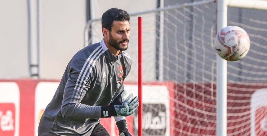 «تقرير طبي» يهدد انتقال محمد الشناوي إلى النصر السعودي