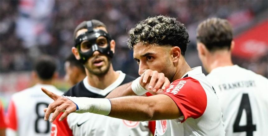 كومباني: لا يوجد لاعب بالبوندزليجا مثل مرموش.. وما فعله غير عادي
