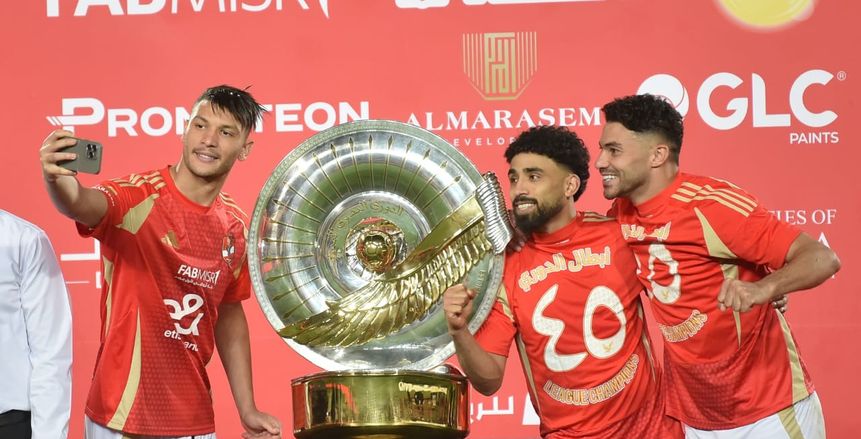 رد مفاجئ من أحمد سالم على إمكانية تهنئة الأهلي بالتتويج بالدوري