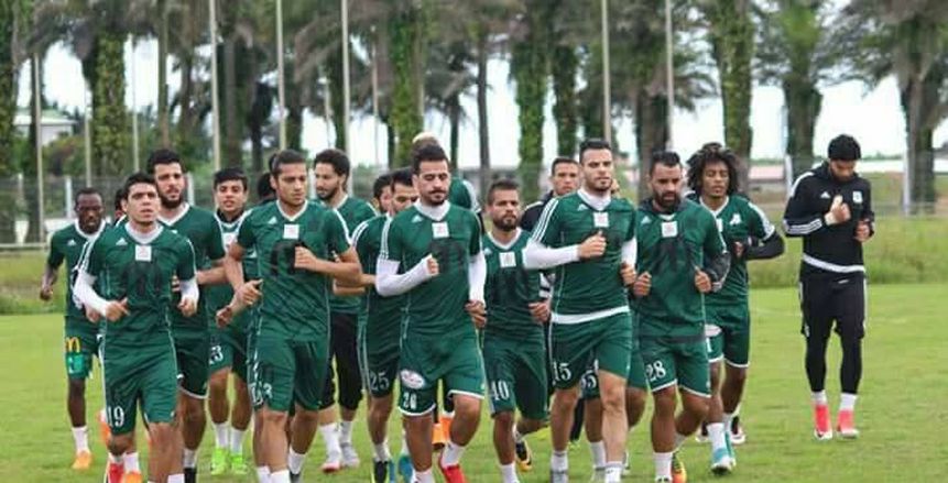 السفير المصري بالجابون يكشف حقيقة تغيير ملعب مباراة المصري ومونانا
