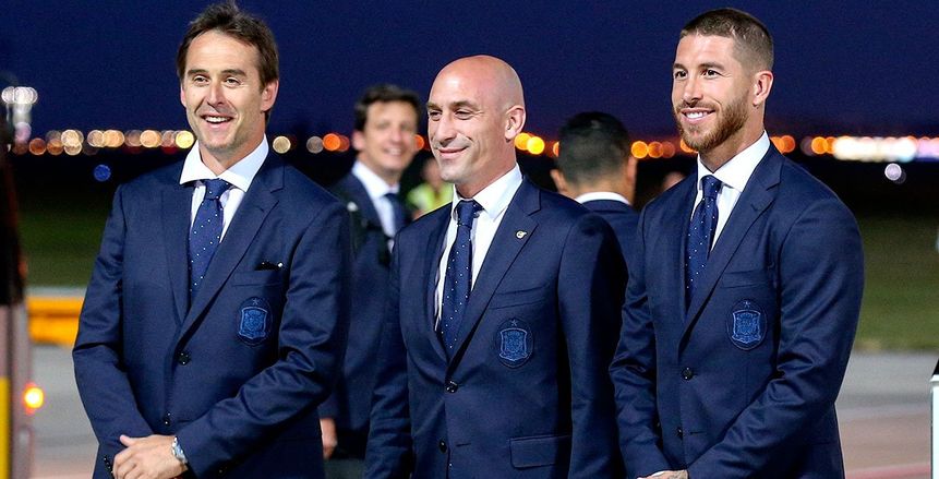 بالصور| منتخب إسبانيا يصل روسيا للمشاركة بمونديال 2018