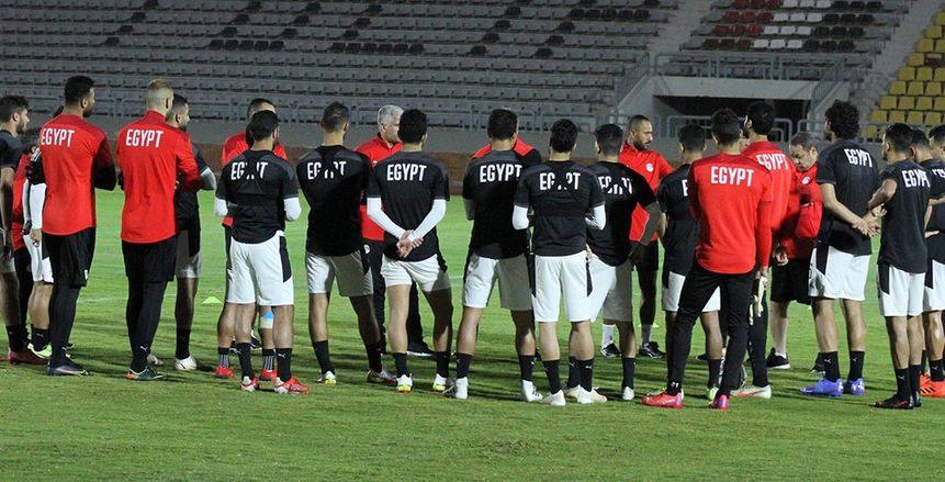 النني ومصطفى محمد وكوكا يشاركون في تدريب المنتخب.. وصلاح يصل غدا