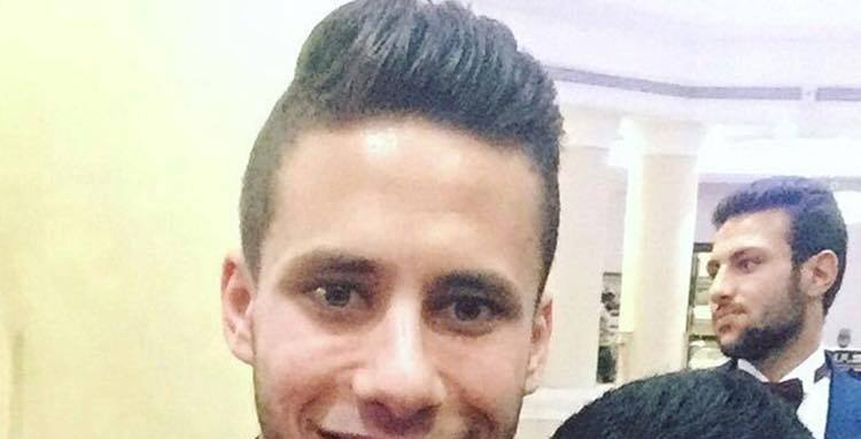 بالصور | أول ظهور لرمضان صبحي وحبيبة إكرامي بملابس الزفاف