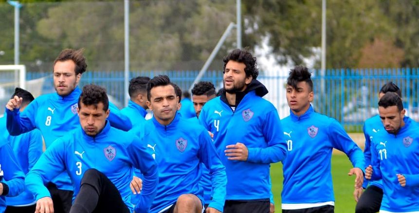 جرعات تدريبية مكثفة للاعبي الزمالك في معسكر برج العرب