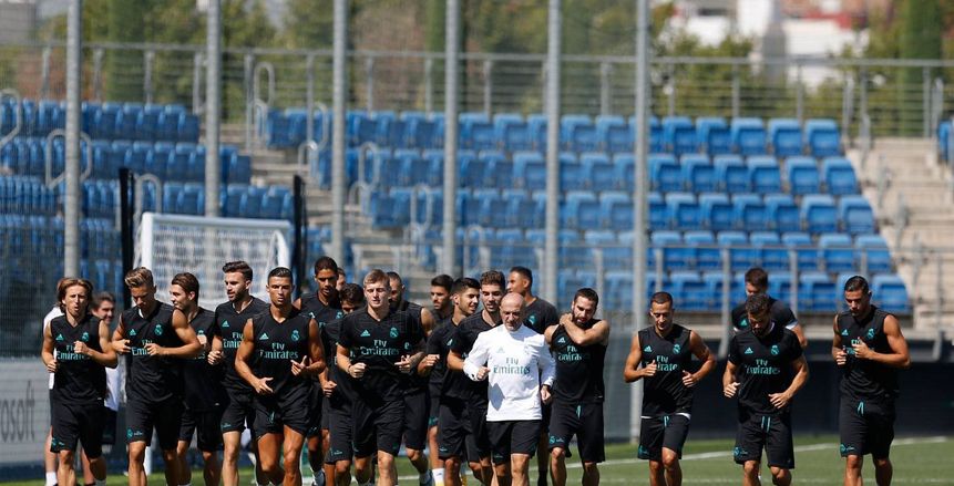 ريال مدريد يواصل استعداده لمباراة الإياب ضد برشلونة في السوبر بتدريبات خفيفة