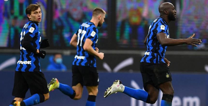 إنتر يلاحق ميلان على صدارة الدوري الإيطالي برباعية في شباك بينفينتو