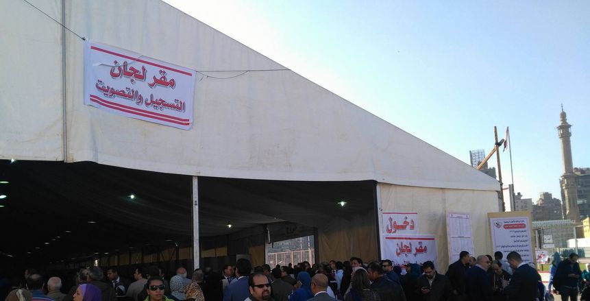 بالصور| بسبب انتخابات الزمالك.. شلل مروري في ميدان لبنان وجامعة الدول العربية